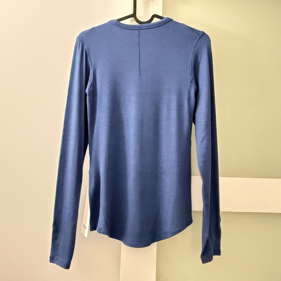 Lululemon Hold Tight Long-Sleeve Shirt - Picture 3 of 4